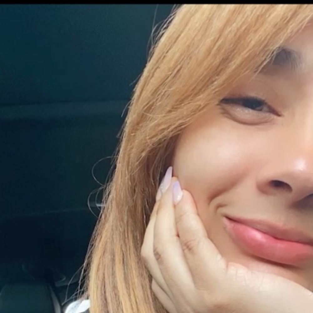 Meet your Posher, Yajary